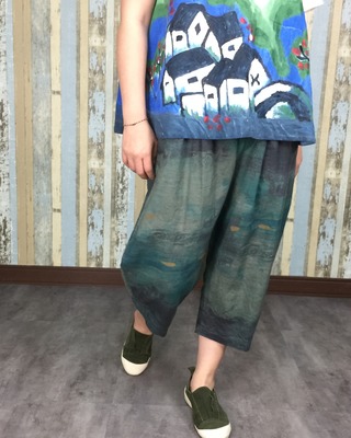 曑印綠縮口麻褲