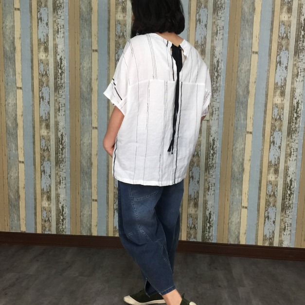 後綁帶蝴蝶結上衣-白色