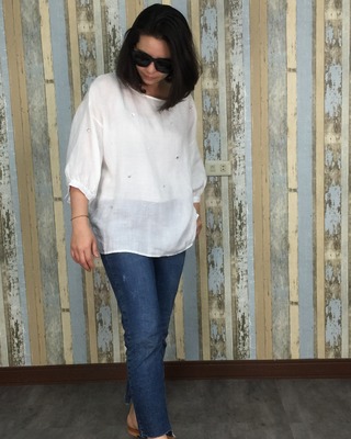 水鑽珍珠麻上衣-白色