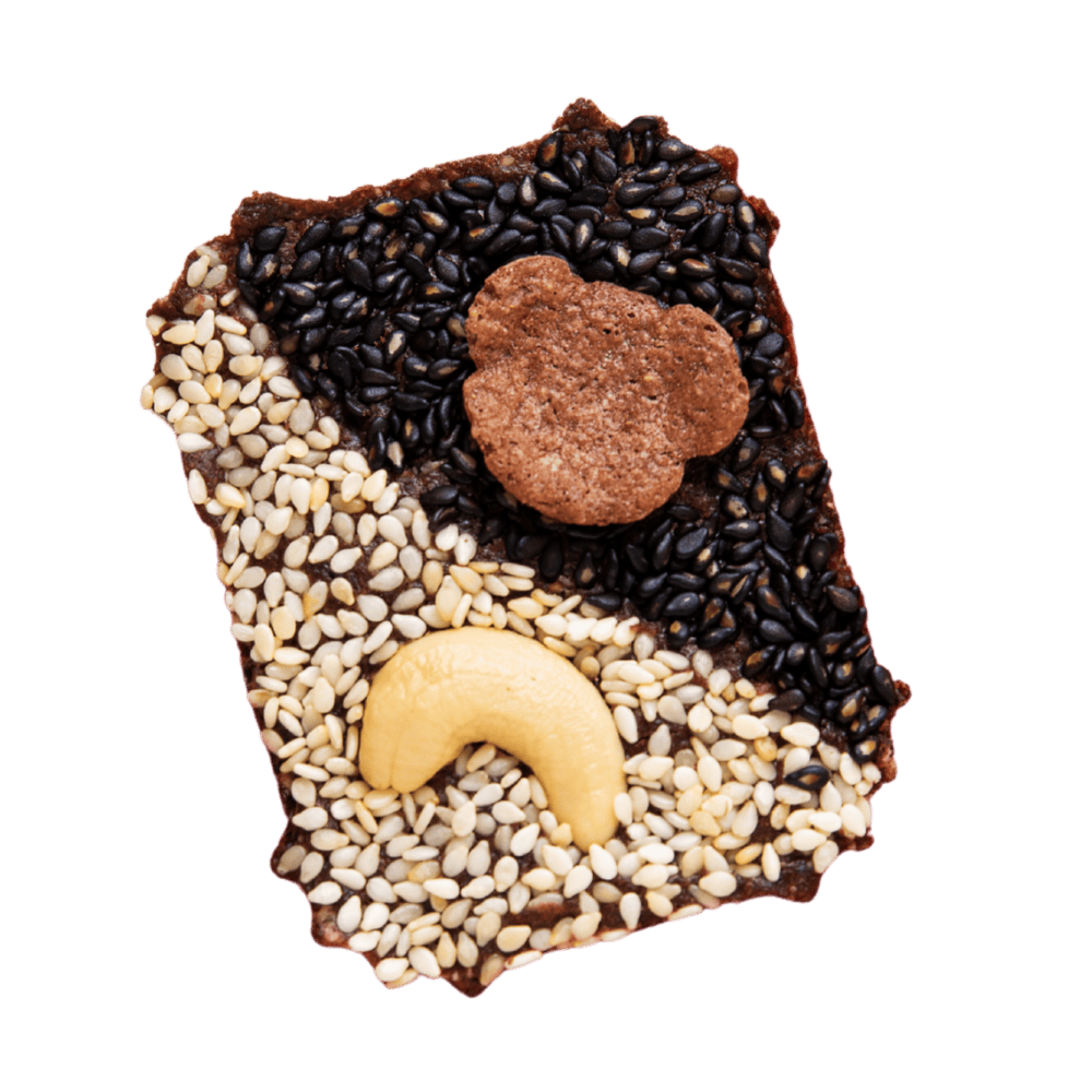 花花LaVie黑白甜蜜：黑白芝麻對比餅乾，搭配腰果巧克力，視覺美與營養兼具，精品喜餅。