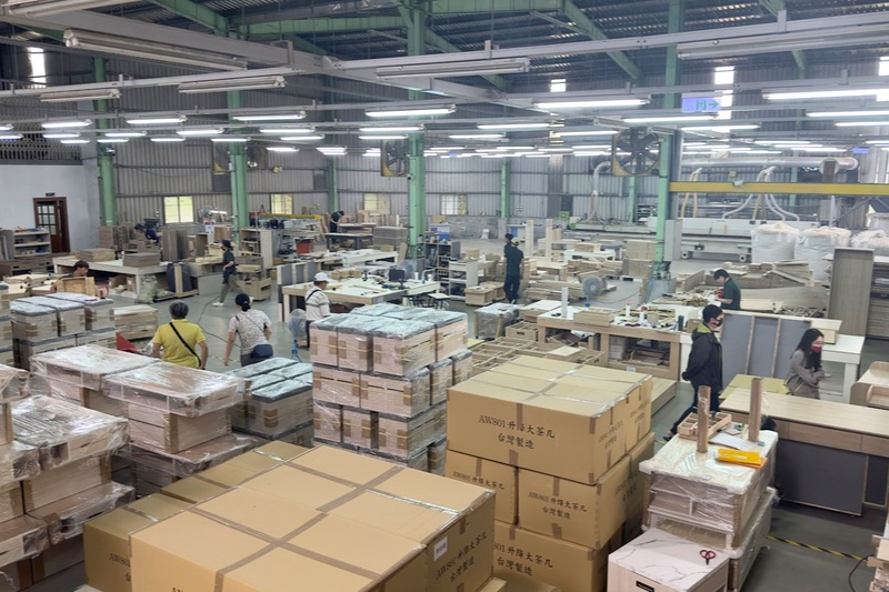 【媒體報導】桃園大溪工廠直營家具推薦—木匠先生多功能變形茶几，打造小宅生活解決方案