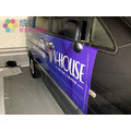 彩色輸出PVC車貼卡典貼紙 建案展示中心接送車貼圖_1
