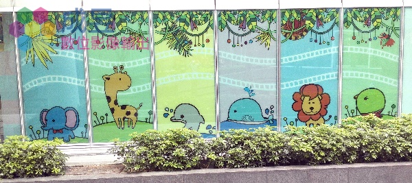 PVC全透玻璃貼圖輸出施工推薦成昱數位影像