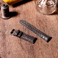【 鱷魚皮 Alligator】手縫經典鱷魚皮錶帶．Apple Watch．Garmin 錶帶