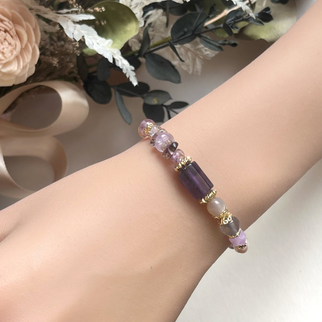 【哈勒森林】招財自信｜紫水晶超七月光石天然水晶手鏈｜14KGF黃銅