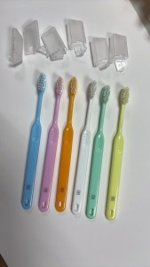 C01 兒童貝氏牙刷 12入 (打裝) 不透光馬卡龍顏色+雷射