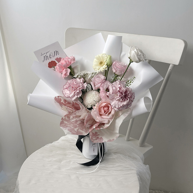 瞬時芳菲・含瓶花束-康乃馨綜合｜鮮花花束