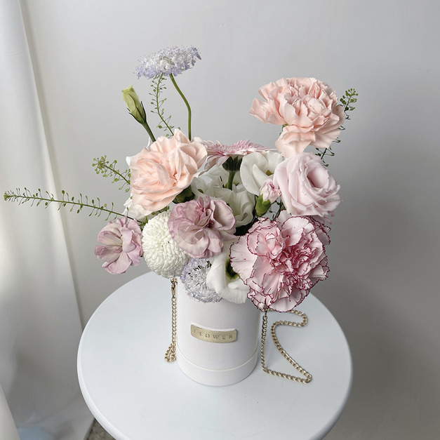 瞬時芳菲・康乃馨鎏金提花桶｜鮮花提盒