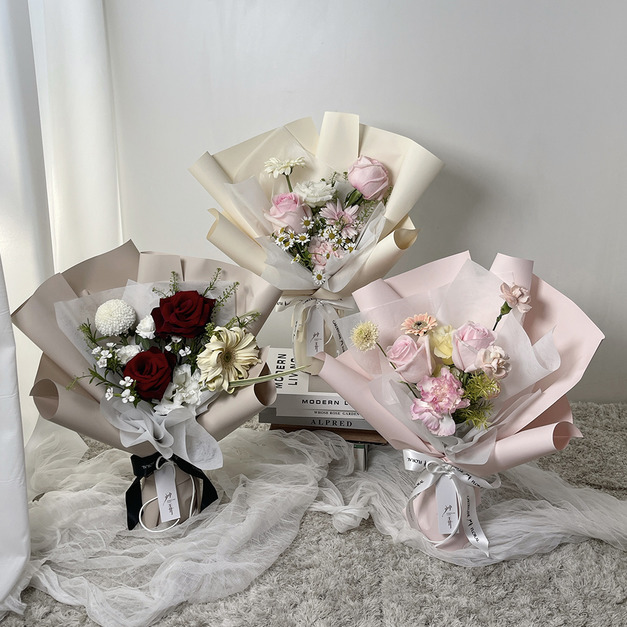 附瓶情人節花束-綜合鮮花｜鮮花花束