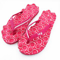INY 超軟質圈圈女海灘拖鞋 A款 / 桃紅白底