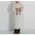 大LOGO針織洋裝米白