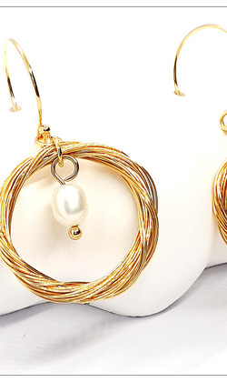 (銅外包K金絲線+天然珍珠+14KGF)耳鉤