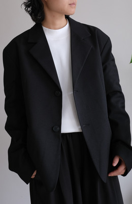 MINI寬鬆約會日小墊肩西裝