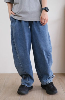 腳下兩扣錐形牛仔褲 /二色