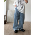弧度切分小牛仔微彎刀寬褲 /二色