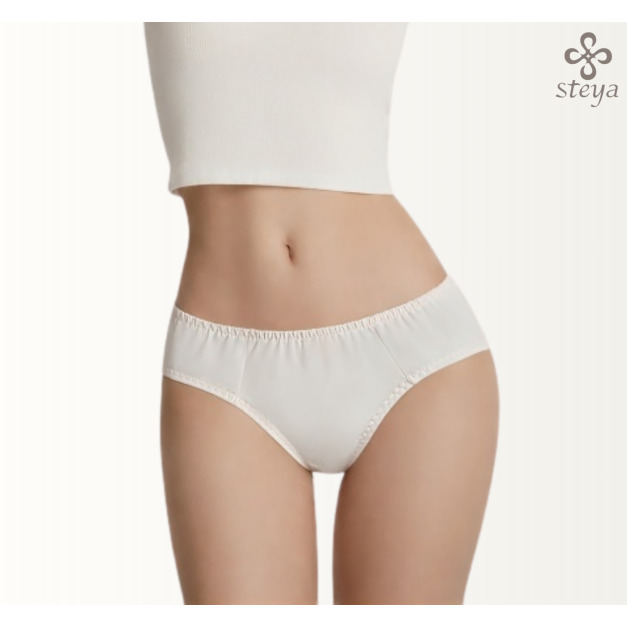 純淨雲朵白輕柔空氣荷葉平口內褲