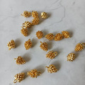 24k銅包金 保色松果 墜子 吊墜 12*8mm 精緻真金保色配件 吊飾 飾品配件 項鍊墜子 聖誕禮物_1