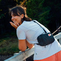 【北極狐Fjallraven】High Coast Pocket 單肩背包/隨身袋 -黑莓 23226-424_3