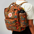 【北極狐Fjallraven】Kanken Art 2024 16L 後背包(空肯包)-灰 23200255-968_4