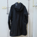 *過季出清*(女)【Wildland 荒野】長版Primaloft輕量防水外套-黑/鐵灰 0A52901-54_1