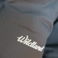 *過季出清*(女)【Wildland 荒野】長版Primaloft輕量防水外套-黑/鐵灰 0A52901-54_5