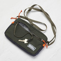 【北極狐Fjallraven】Vardag Pocket Large橫式斜背袋-煤炭黑 23200339-037_5