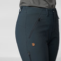 (女)【北極狐Fjallraven】Abisko Trail Stretch Trousers W機能長褲-黑色 87101-550_3