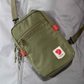 【北極狐Fjallraven】High Coast Pocket 單肩背包/隨身袋 -黑莓 23226-424_9