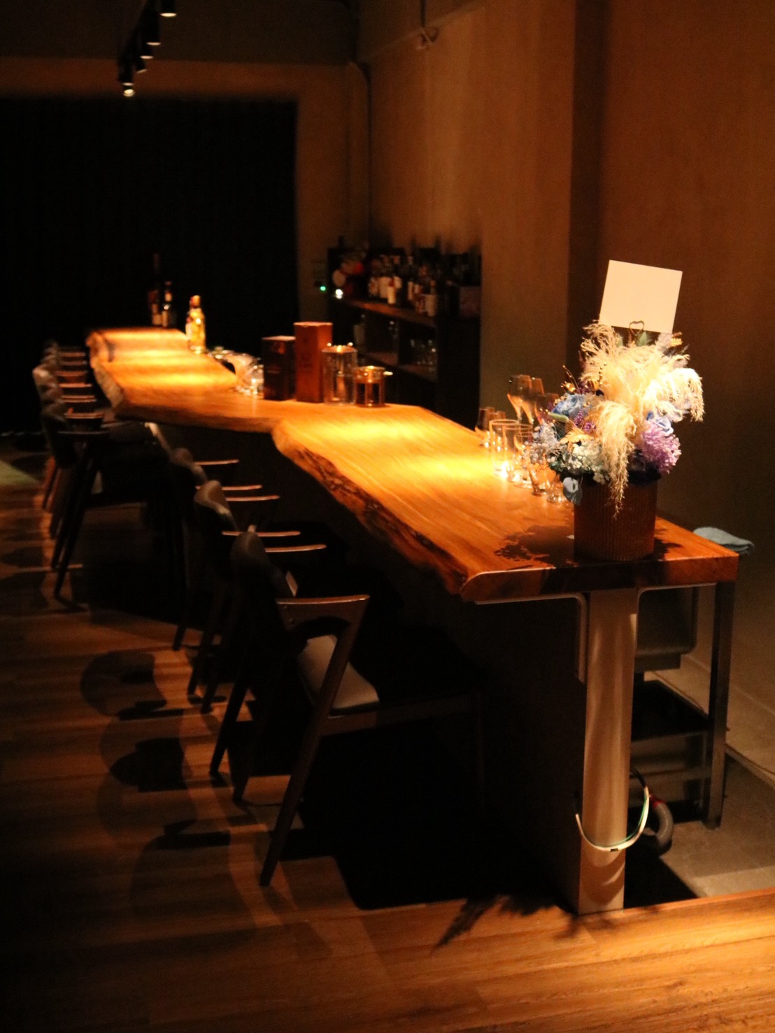 吧台區 反拍椅 Z型椅 商空餐椅