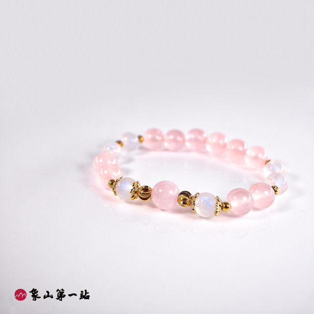 月下粉蝶 | 人緣桃花