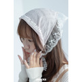 【jnauxz】[滿額贈] 田園少女花花蕾絲三角頭巾 (兩色)_1