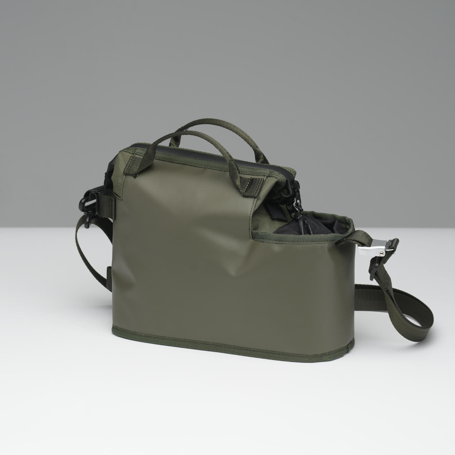 HydroBarrel bag(DR. WILDS) ショルダーバッグ
