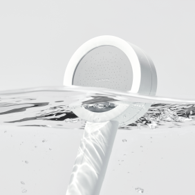 柔淨純白蓮蓬頭