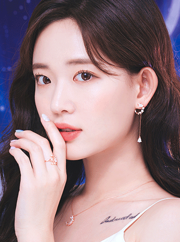 Wing Bling 月之女神耳夾_3