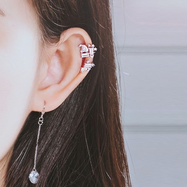 Wing Bling 冰河的眼淚 耳骨夾