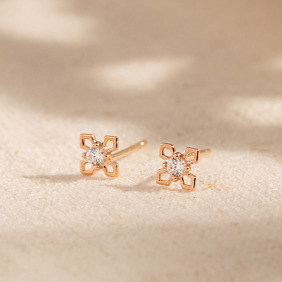 Wing Bling 14k 四瓣花鋯石耳環