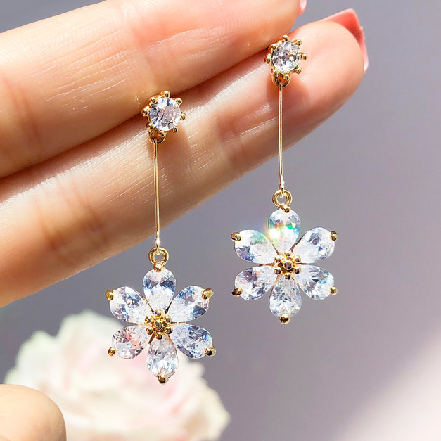 Wing Bling 鋯石花朵耳環/耳夾