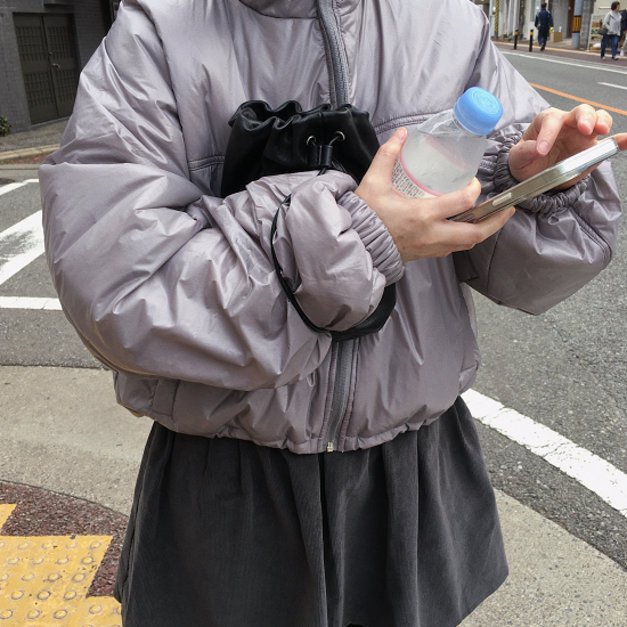 必入!!(設計師款)(3M新雪麗棉)輕量雲朵連帽外套 附收納袋 - 灰紫  