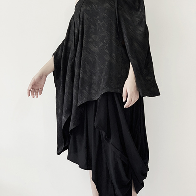 A字版型寬袖寬百褶挺料連身褲