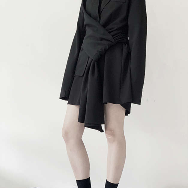 解構立體不對稱造型西裝外套