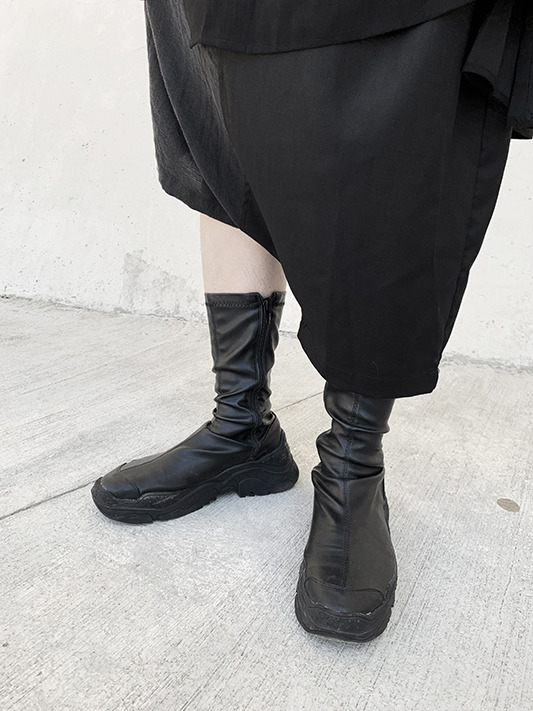 (預購）韓國皮革造型厚底拉鍊靴