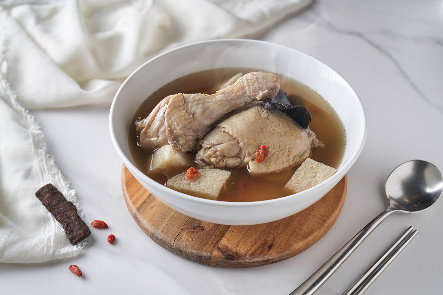 肉蓉山藥雞燉品｜從容柔潤之湯