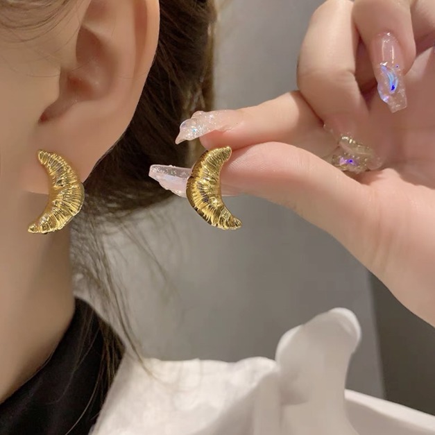 925純銀牛角可頌造型鈦鋼18K耳環