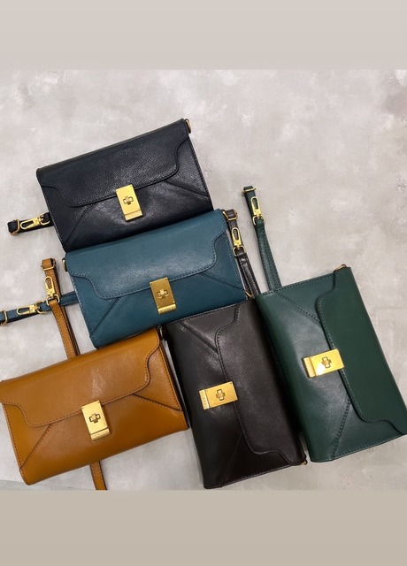 JR-8925 植鞣牛皮蓋袋包