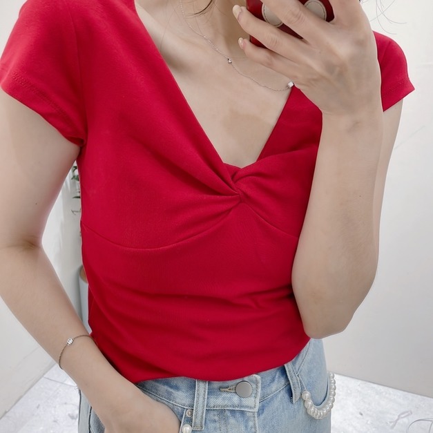 P300123 胸紐結彈力上衣