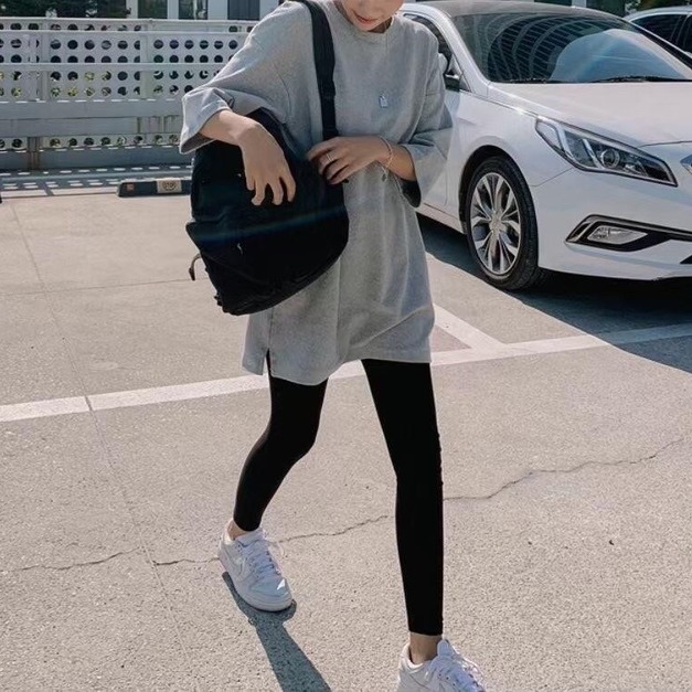 2220096 圓領下叉上衣