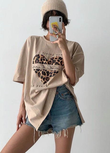 28A2891 豹紋愛心T
