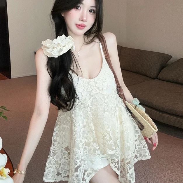 072503立體花下不規則背心