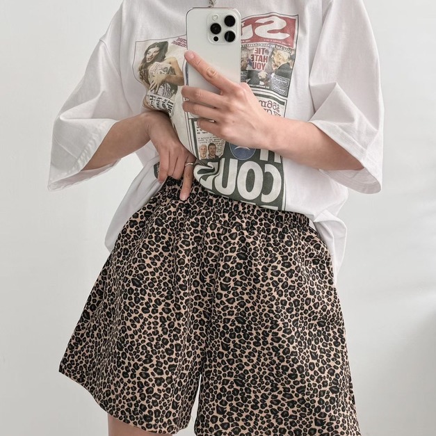 35A4283 豹紋短褲
