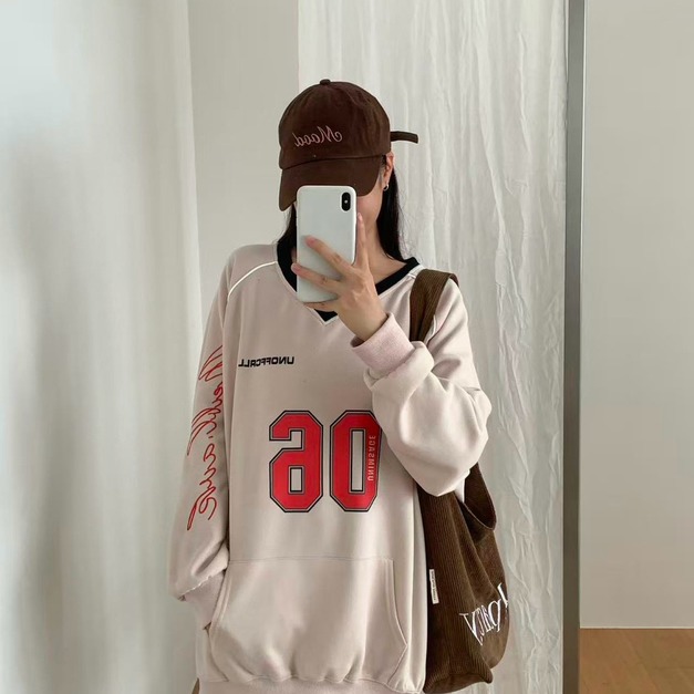 2986714 V領袖英上衣